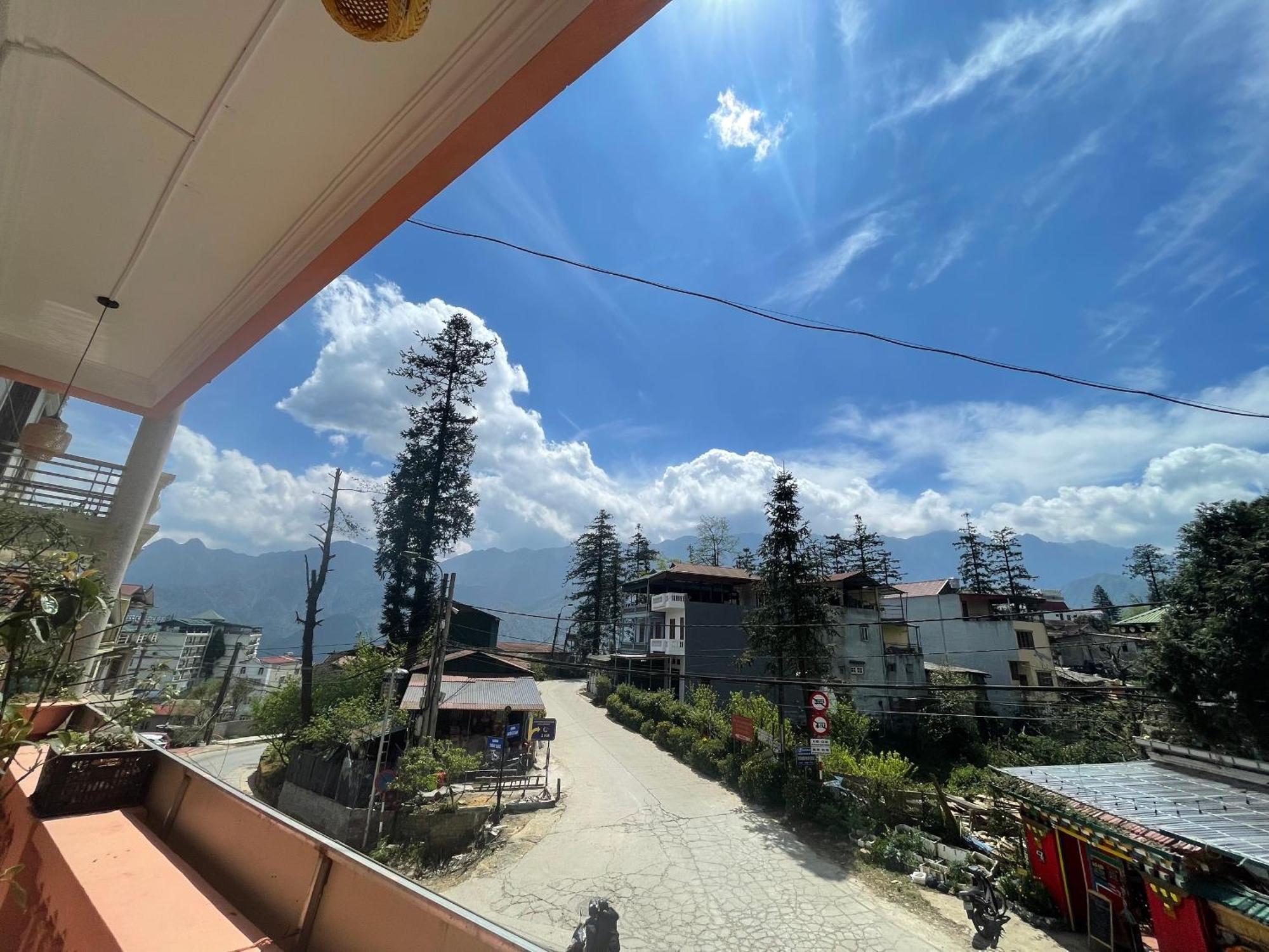 Nini Homestay Sapa Екстер'єр фото